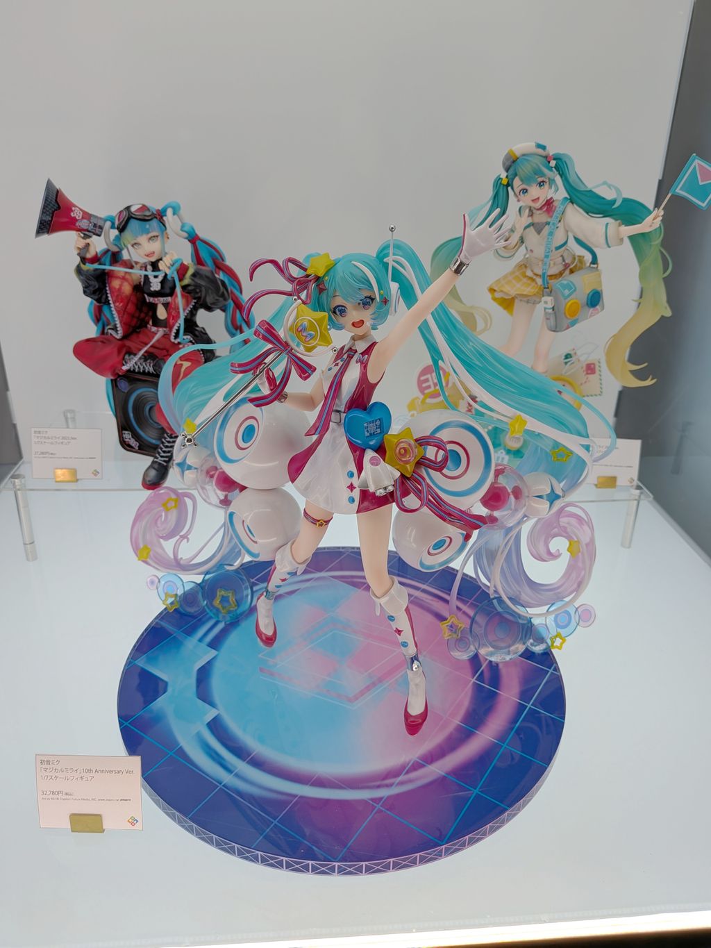 過去のマジミラミクたちのスケールフィギュア