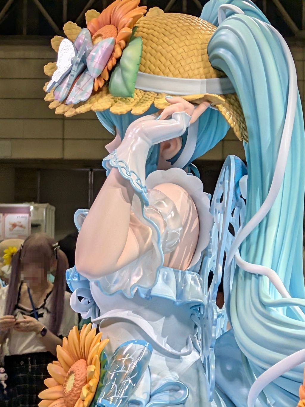 ソナーレちゃんの等身大フィギュアの画像3